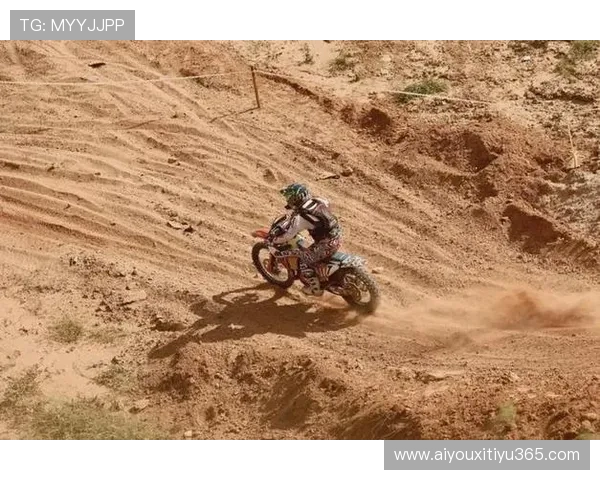 元谋土林赛道陡坡石阵障碍被誉“天然越野实验场”