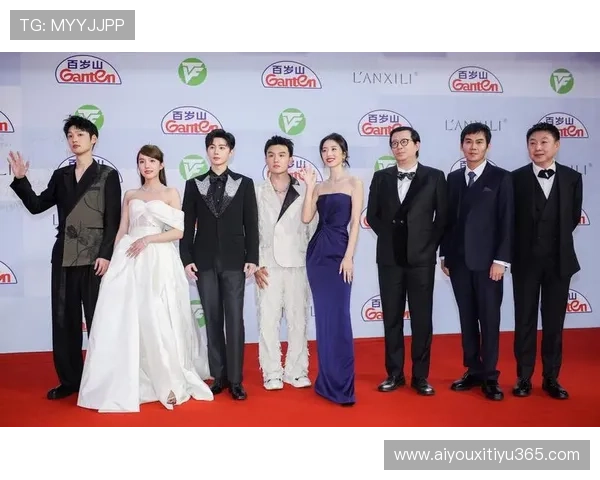 世界杯颁奖礼现“白玉兰”元素，凸显上海特色